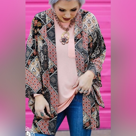 easel Kimonos & Yukatas Nwt Easel Kimono M Poshmark